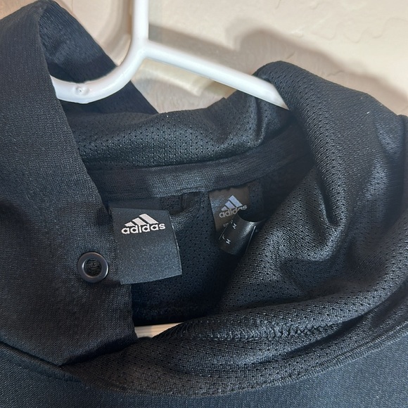 Adidas Men Size Medium Hoodie with pocket - missing string - Picture 2 of 4
